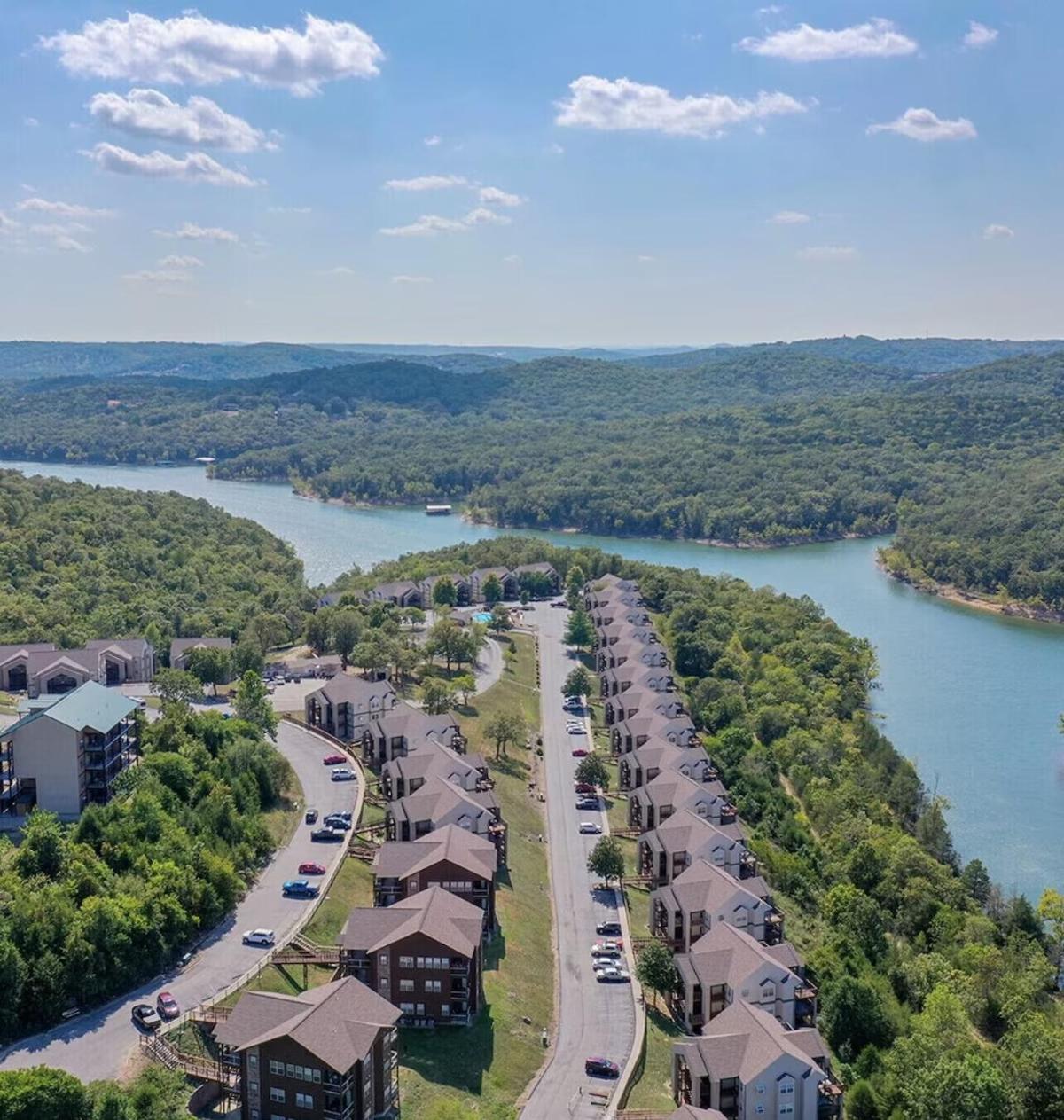 Beautiful Branson Getaway-Next To Silver Dollar City &Tablerock-Family Amenities 外观 照片
