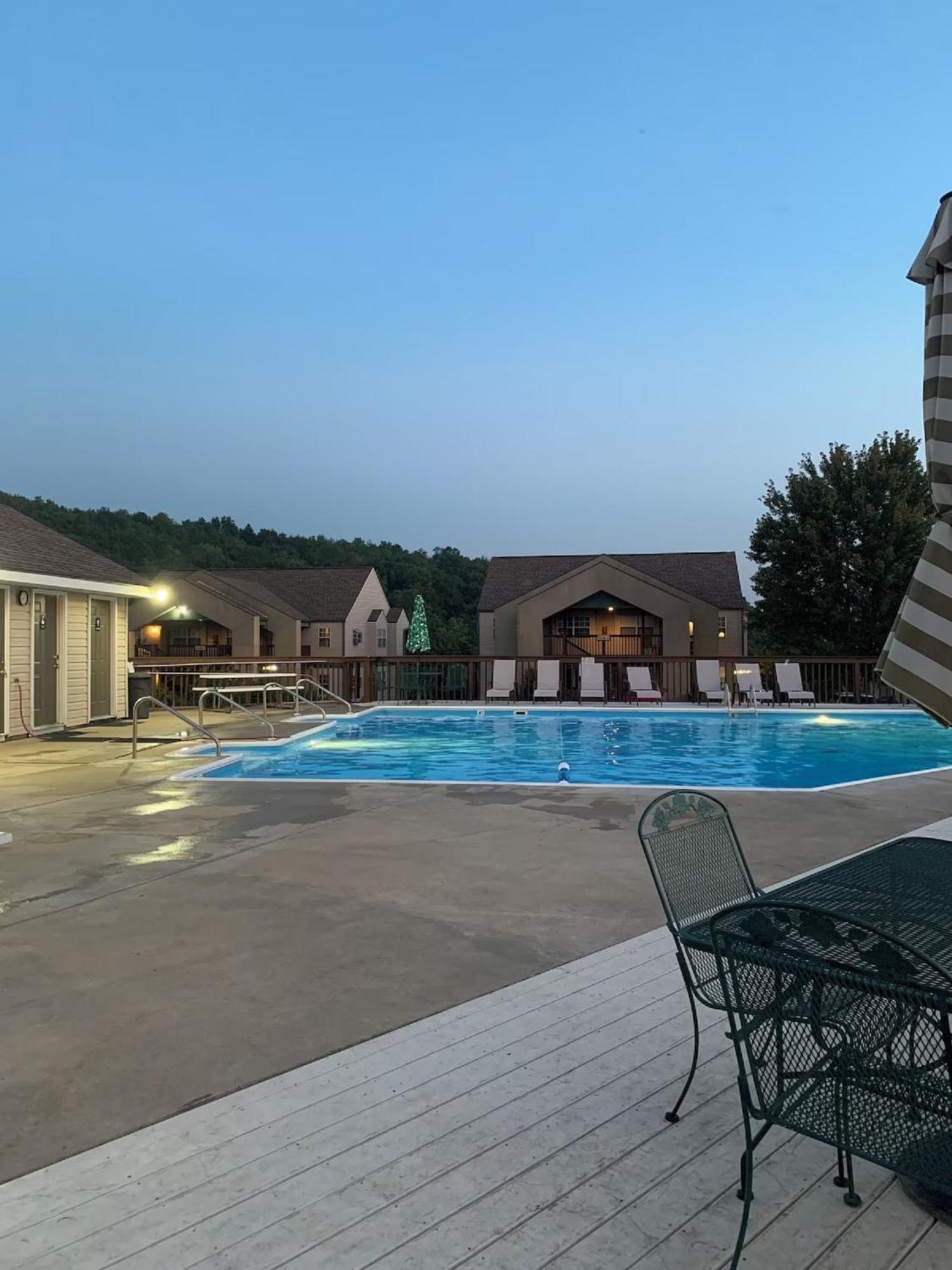 Beautiful Branson Getaway-Next To Silver Dollar City &Tablerock-Family Amenities 外观 照片
